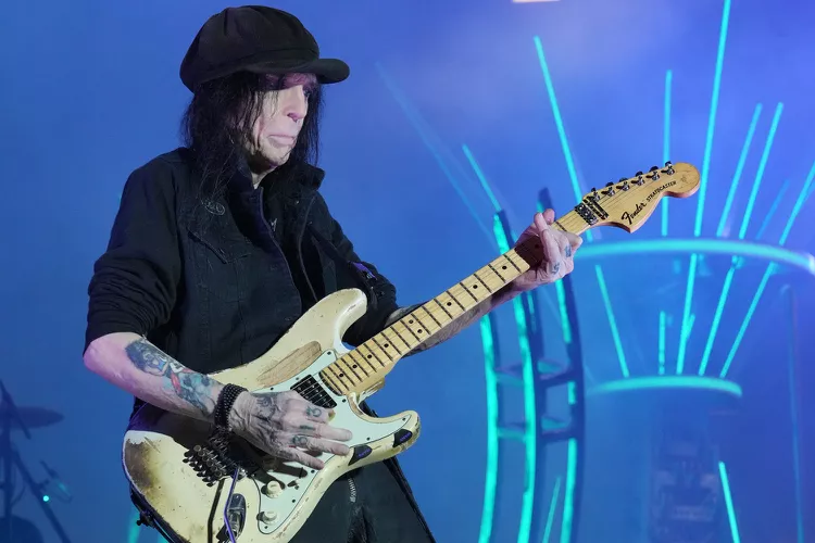 Mötley Crüe’s Mick Mars Sues Band After Tour Exit Due to Health, Says They Attempted to Fire Him